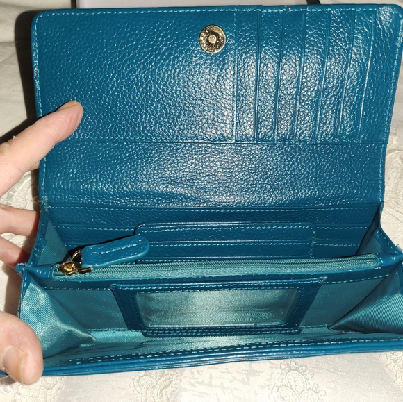 Women's Samantha Brown Wallet - Picture 4 of 5